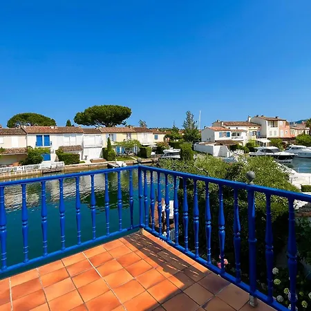 Wide House With Wifi And Ac A Terrace A Garden And A 12m Mooring * Grimaud