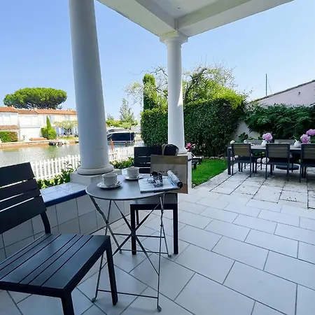 Wide House With Wifi And Ac A Terrace A Garden And A 12m Mooring * Grimaud